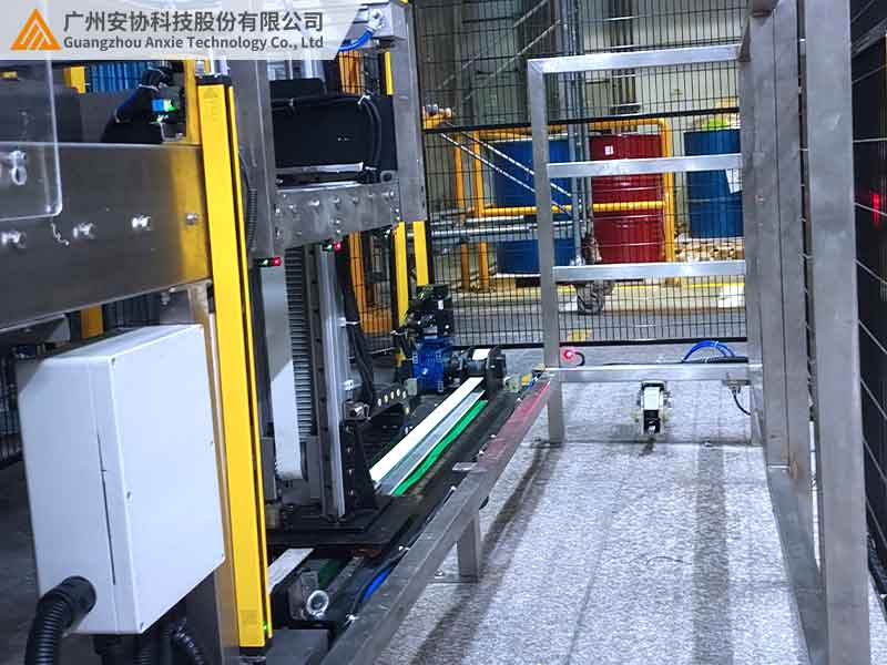 单边光栅与光电开关的性能与成本对比