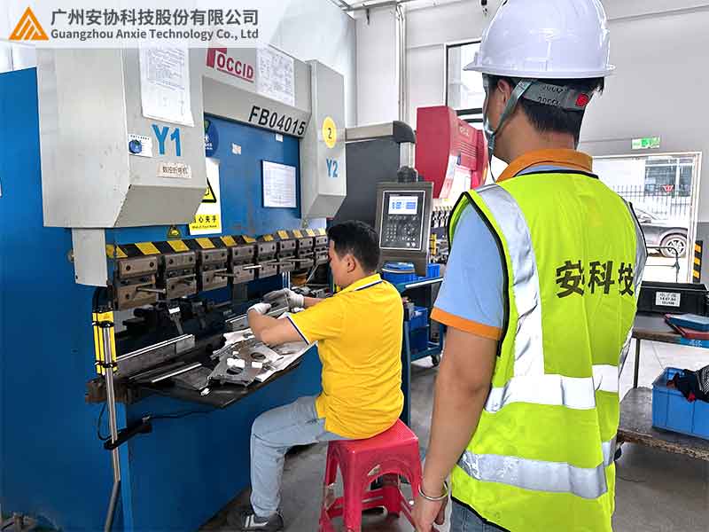 安全光幕:工业自动化流水线安防新标杆