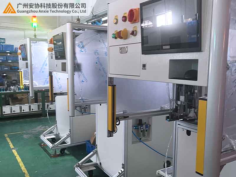 安全光栅保护注塑机人员安全