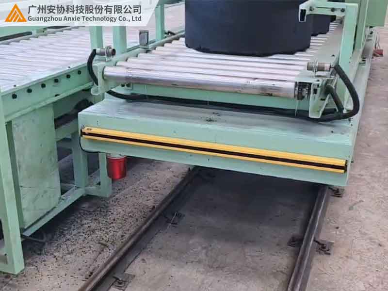 漫反射光幕在RGV定位中的应用