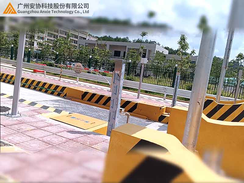 高速路口车辆分离光幕防跟车效果